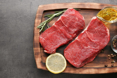 Daging Merah Bahaya? Coba Intip Dulu Manfaatnya